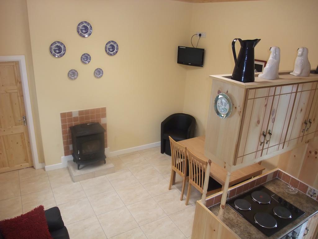 Katie'S Cottage Achill Sound Rom bilde